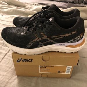 ASICS gel cumulus 23